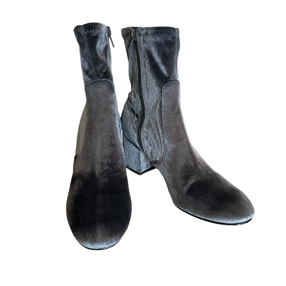 Ivanka Trump Presli‎  velvet booties grey size 7. - Picture 4 of 11